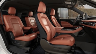2025 Lincoln Lincoln Aviator Internal Image 1